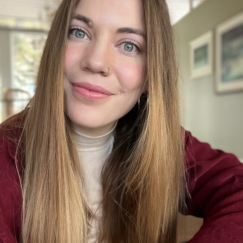 Meet your Posher, Julia